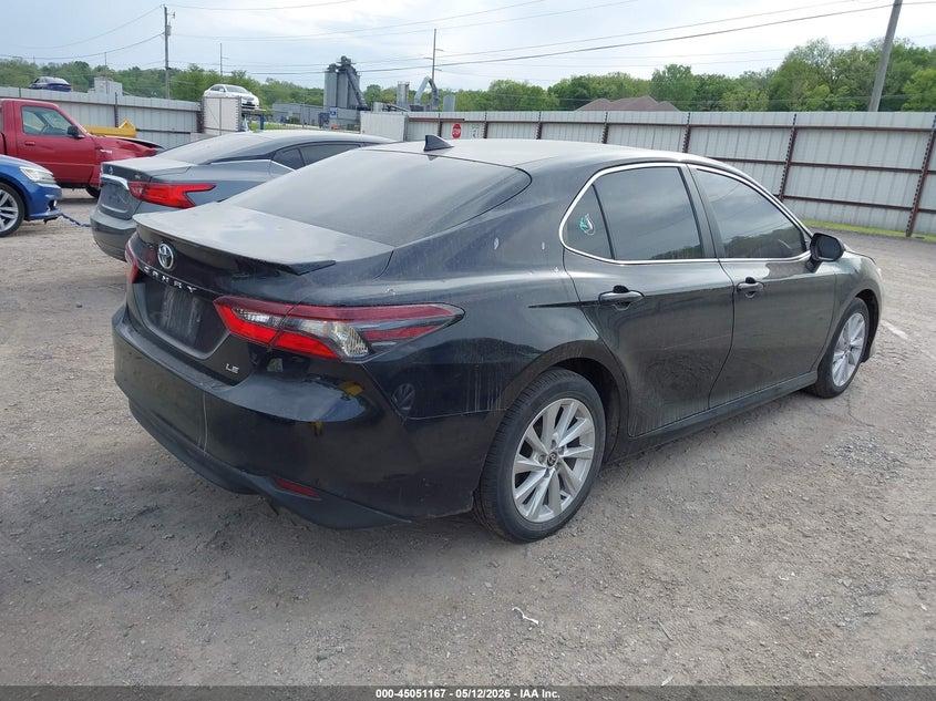 Toyota Camry LE Auto (Natl) 2022