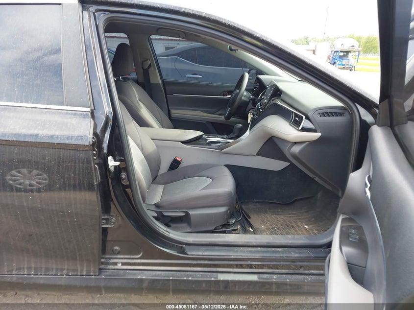 Toyota Camry LE Auto (Natl) 2022