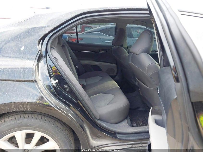 Toyota Camry LE Auto (Natl) 2022