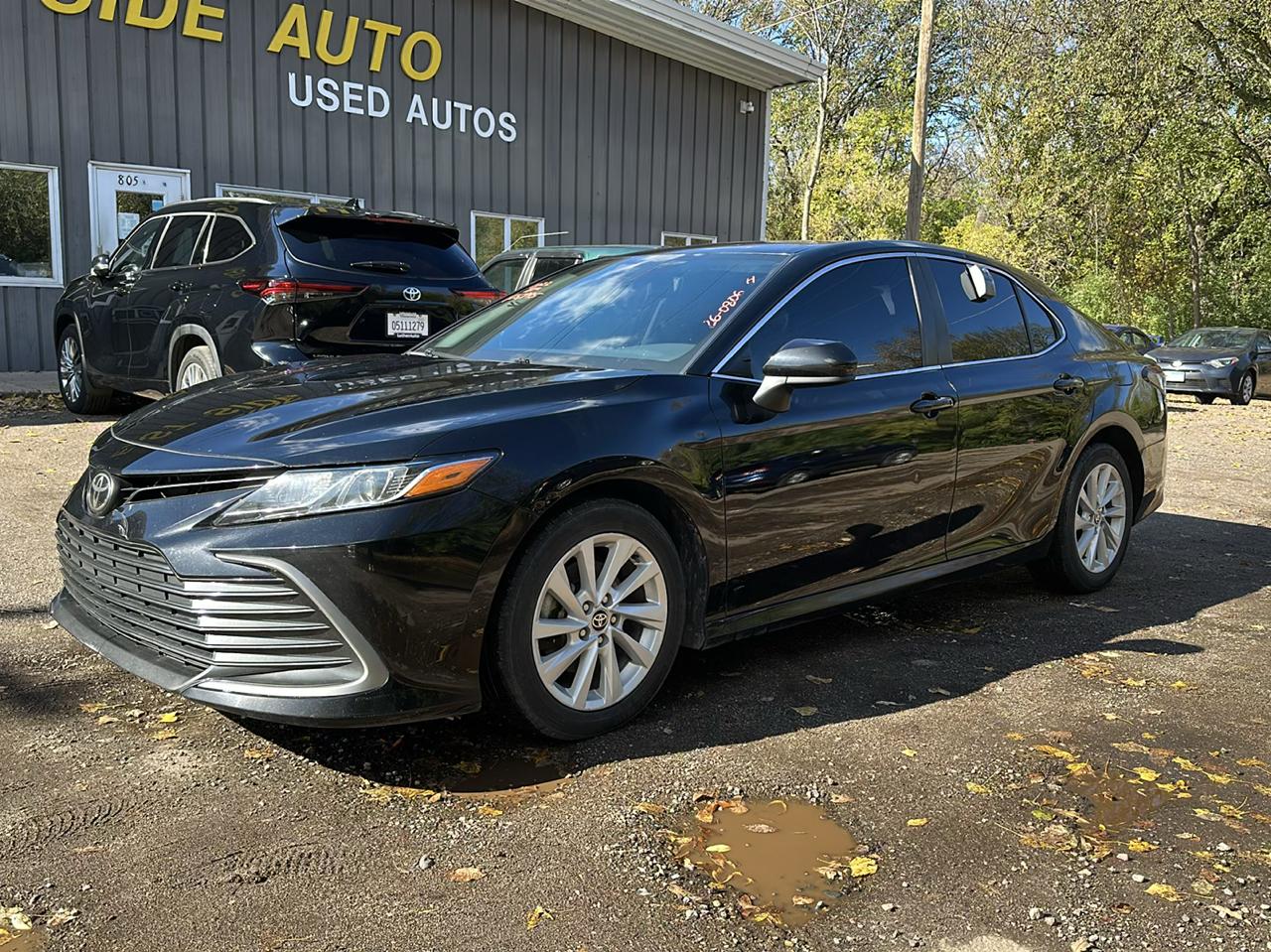 Toyota Camry LE Auto (Natl) 2022