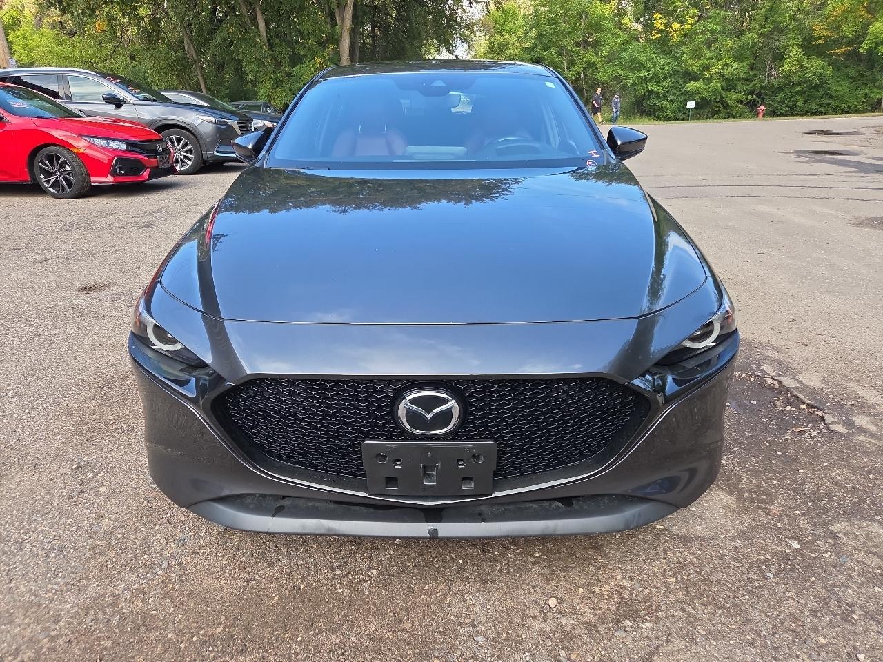 Mazda Mazda3 Hatchback Premium Manual FWD 2022