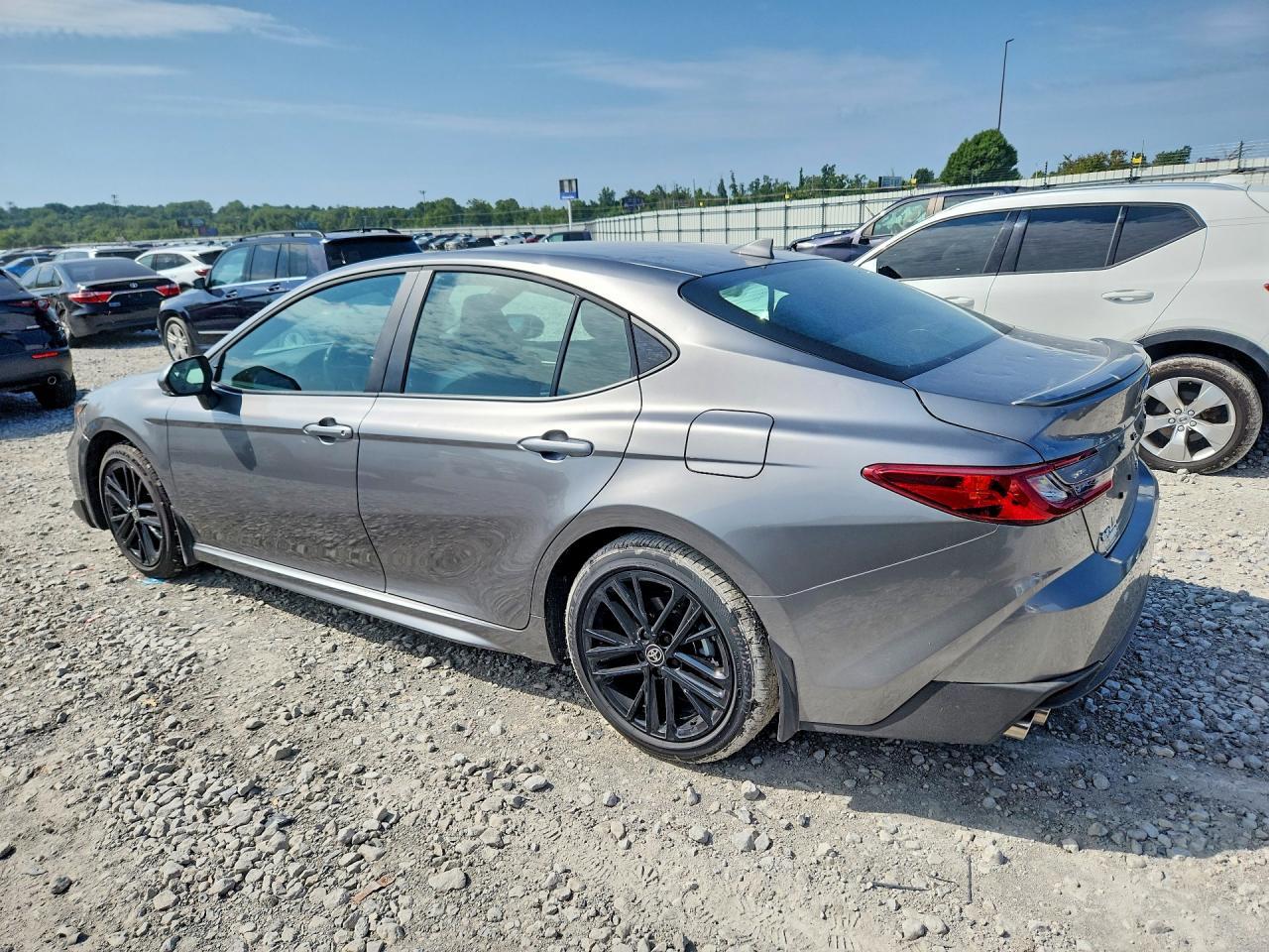Toyota Camry LE (Natl) 2026