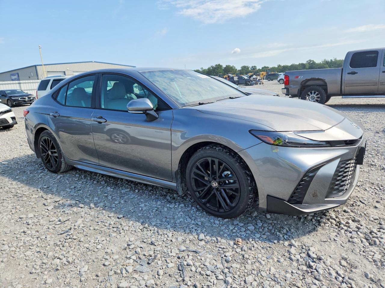 Toyota Camry LE (Natl) 2026