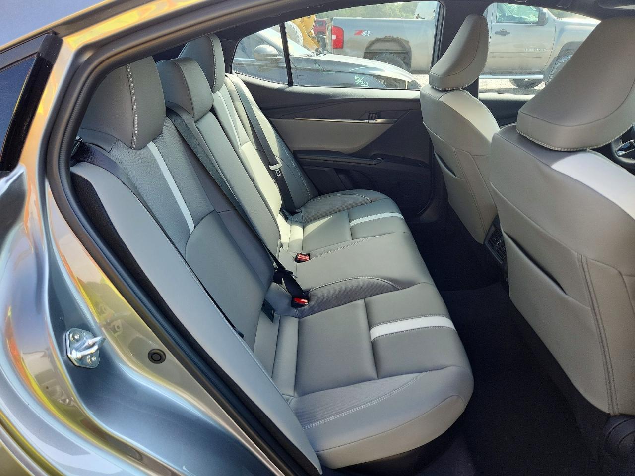 Toyota Camry LE (Natl) 2026