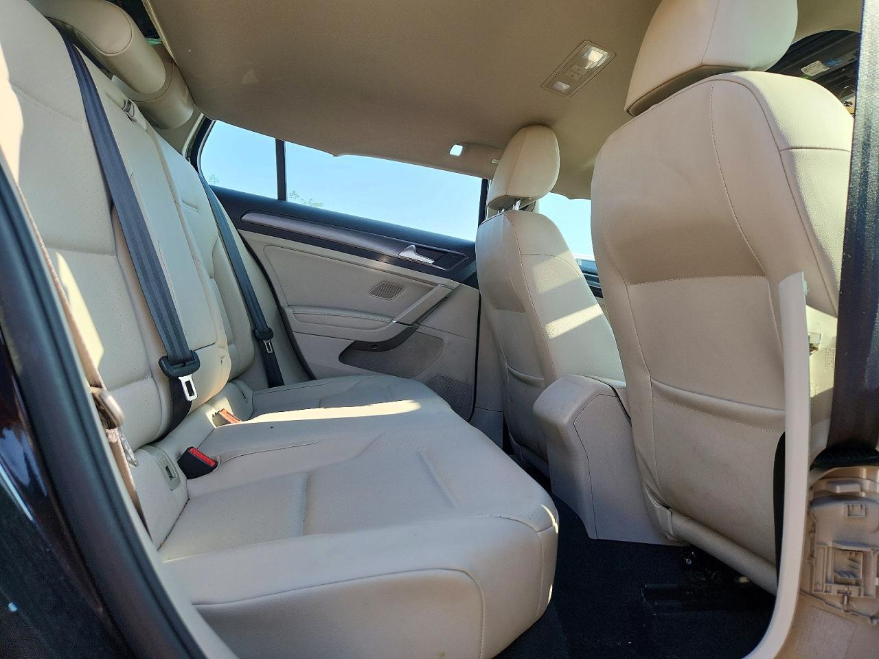 Volkswagen Golf 1.8T S Auto 2018