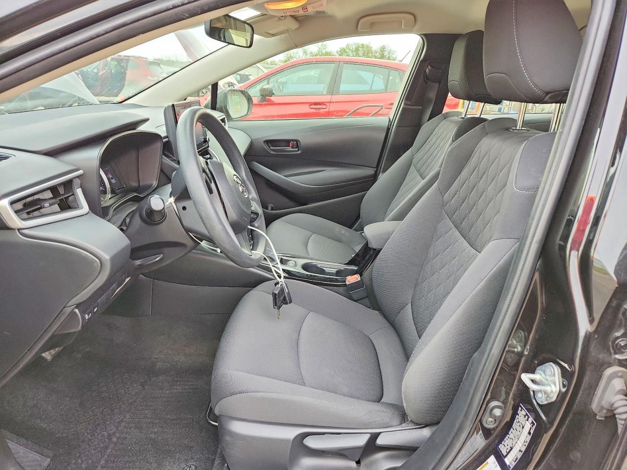Toyota Corolla LE CVT (Natl) 2022