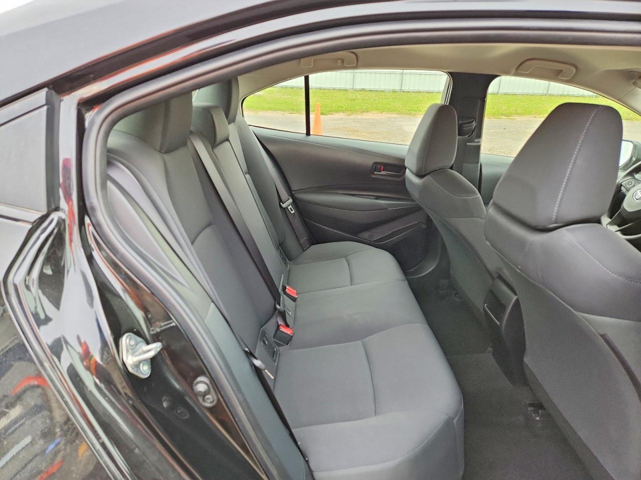 Toyota Corolla LE CVT (Natl) 2022