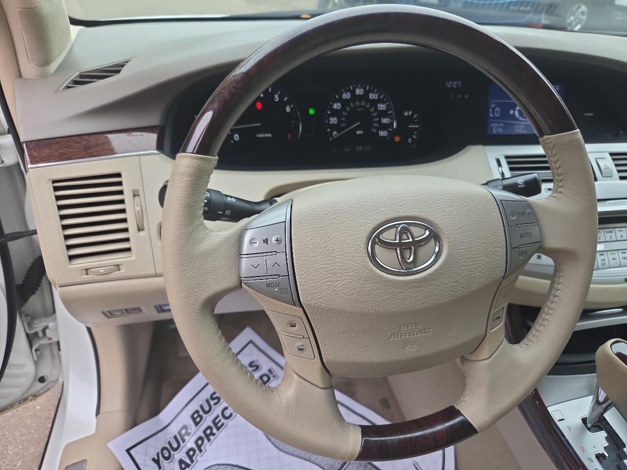 Toyota Avalon 4dr Sdn XL (Natl) 2008