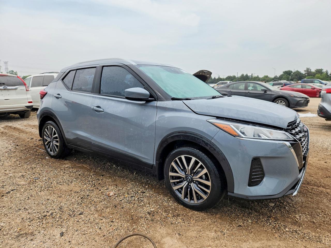 Nissan Kicks SV FWD 2024