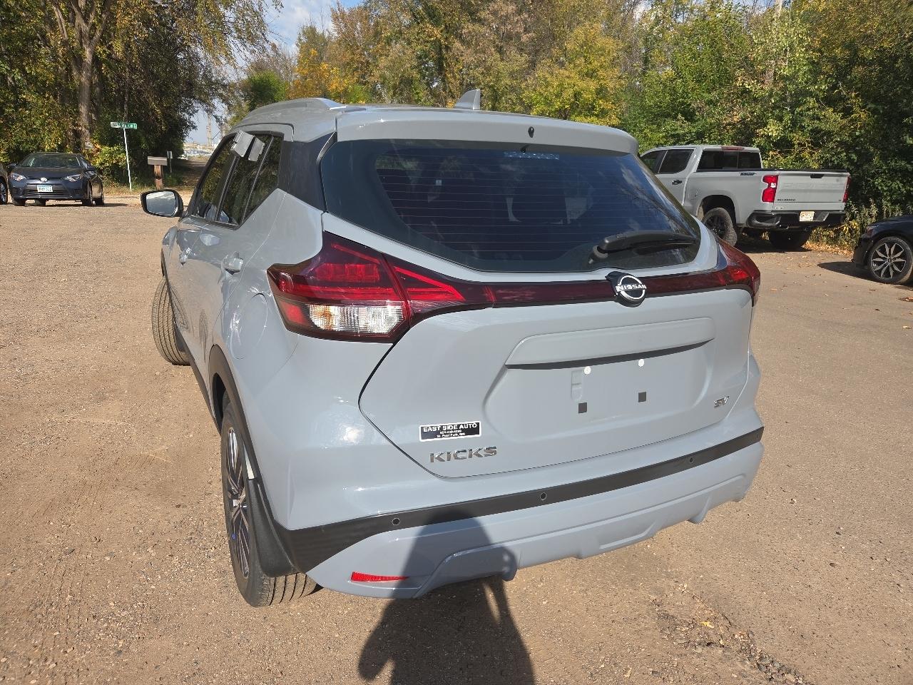 Nissan Kicks SV FWD 2024