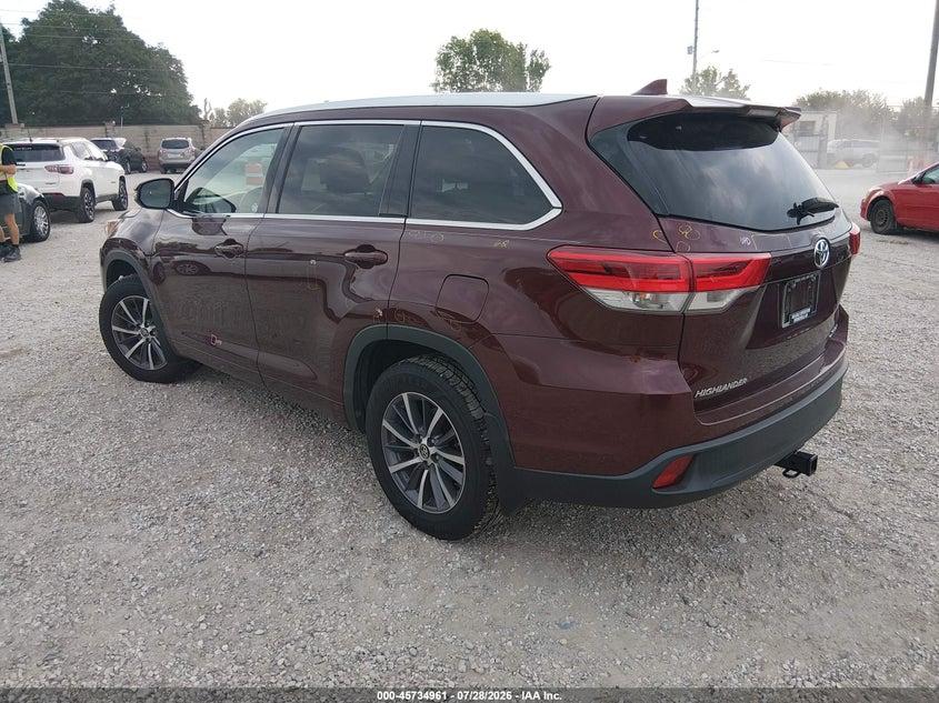 Toyota Highlander SE V6 AWD (Natl) 2018
