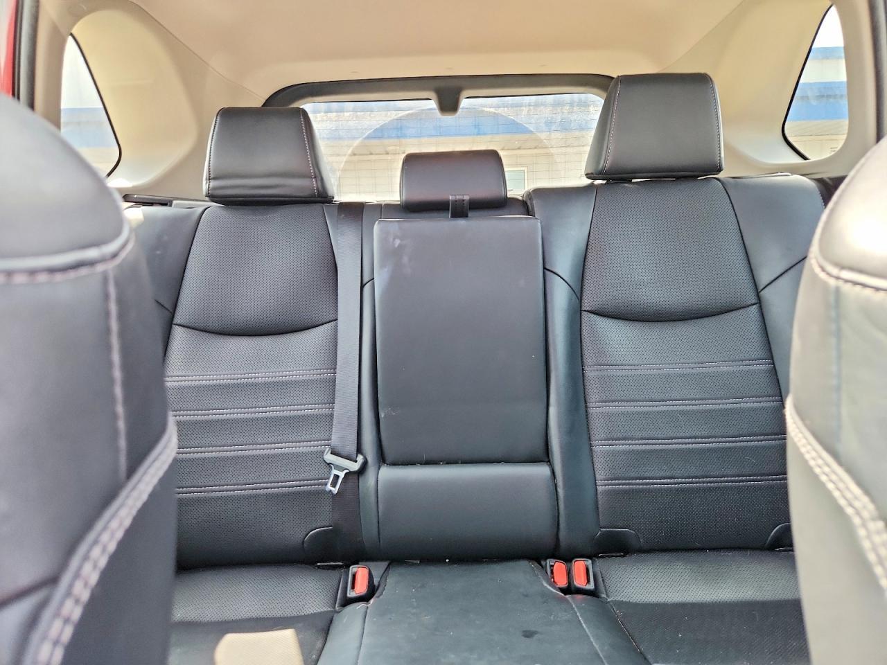 Toyota RAV4 Hybrid Limited AWD (Natl) 2021