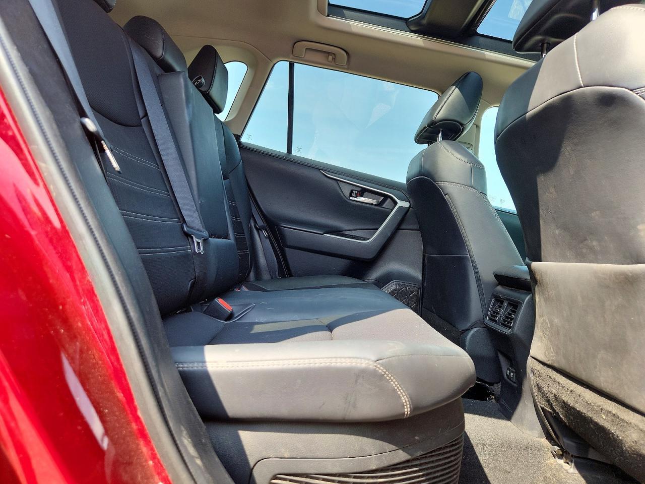 Toyota RAV4 Hybrid Limited AWD (Natl) 2021