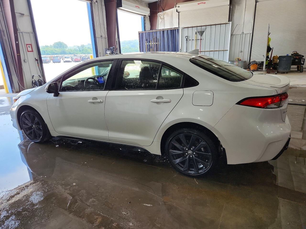 Toyota Corolla Hybrid LE FWD (Natl) 2024