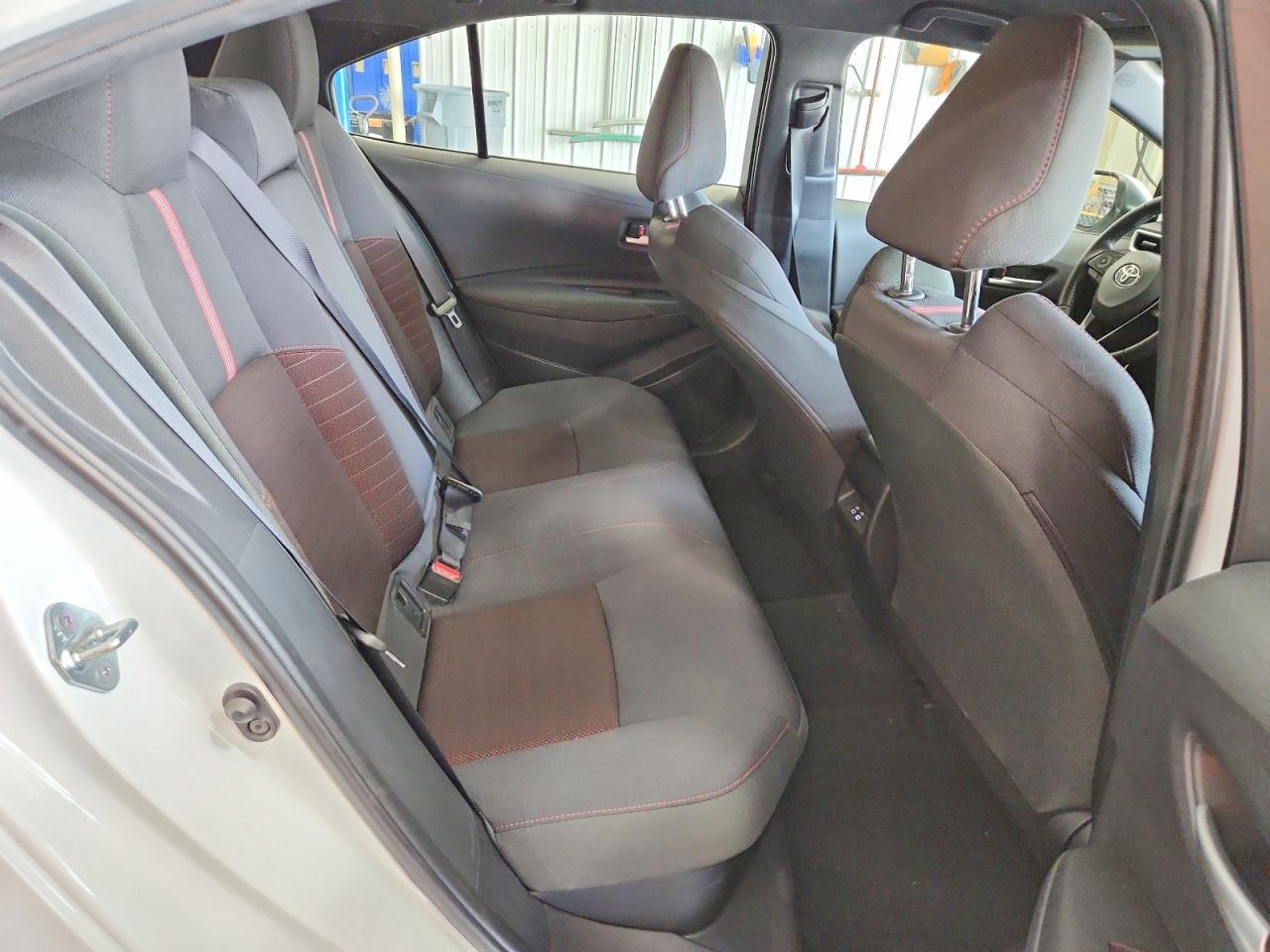 Toyota Corolla Hybrid LE FWD (Natl) 2024