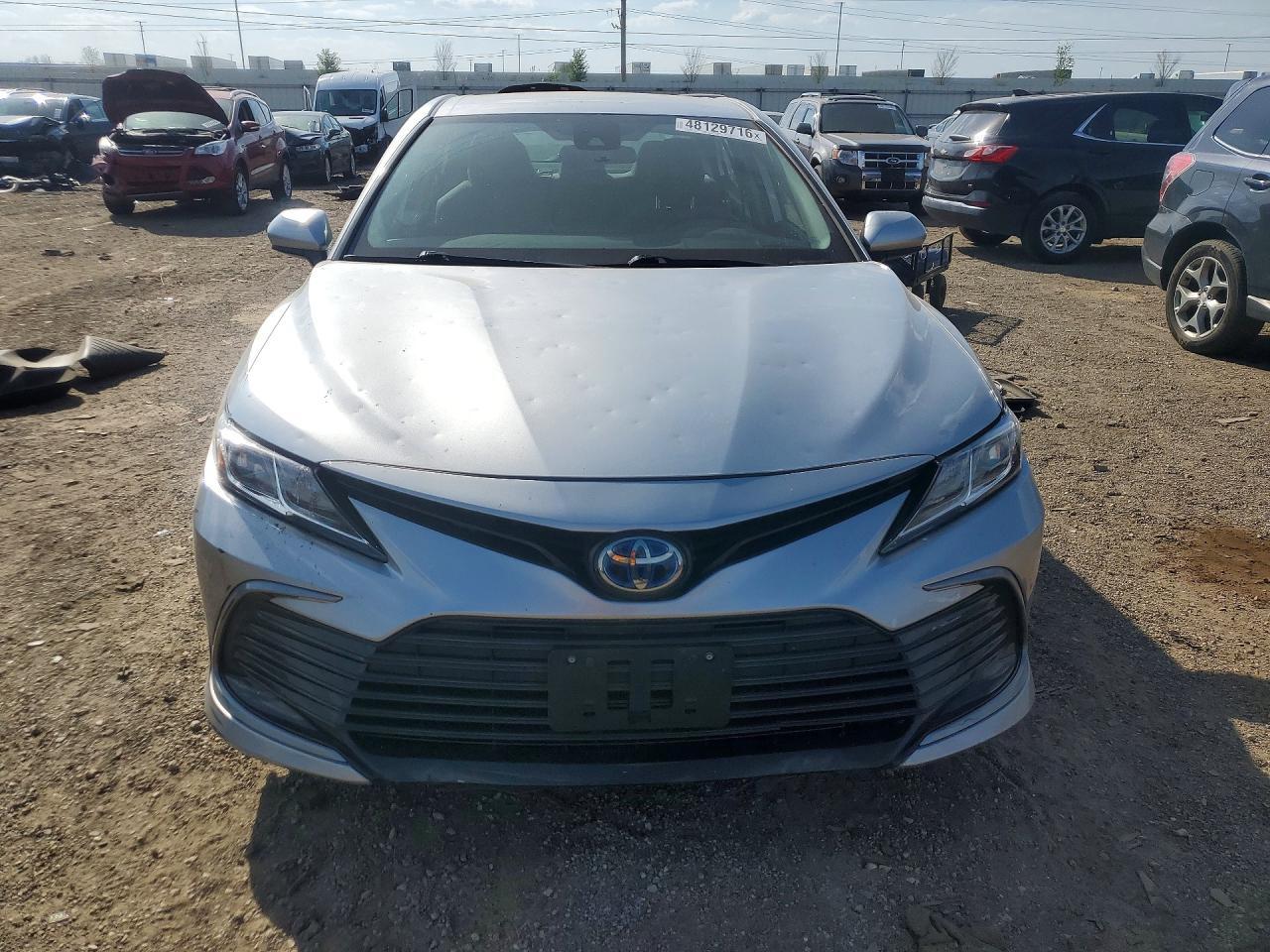 Toyota Camry Hybrid LE CVT (Natl) 2024