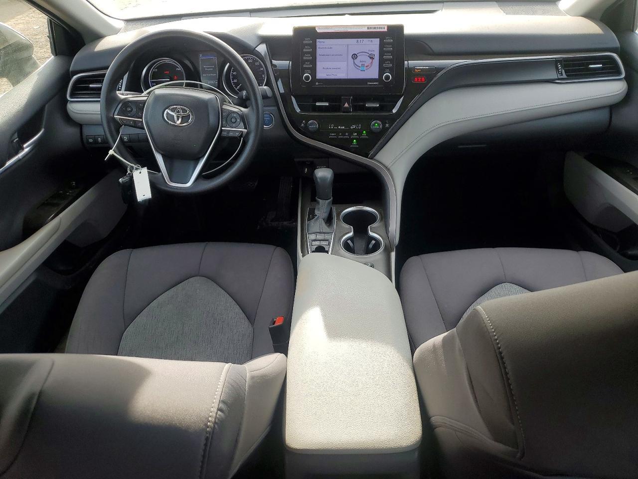Toyota Camry Hybrid LE CVT (Natl) 2024