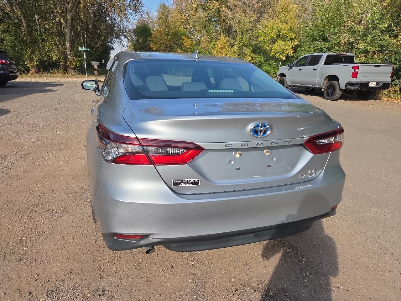 Toyota Camry Hybrid LE CVT (Natl) 2024