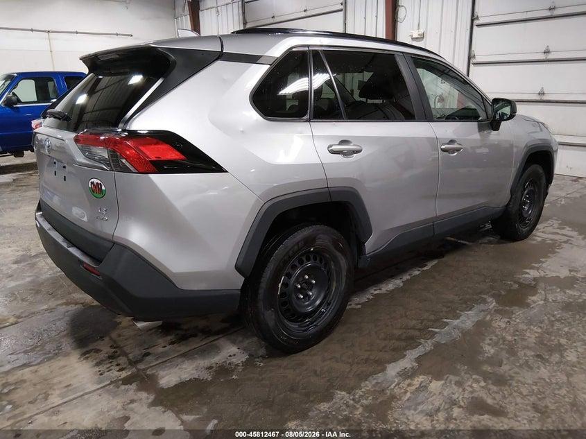 Toyota RAV4 LE AWD (Natl) 2020