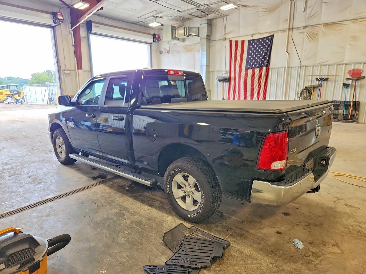 RAM 1500 Classic SLT 4x4 Quad Cab 6'4" Box 2019
