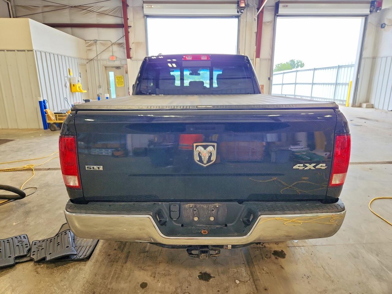 RAM 1500 Classic SLT 4x4 Quad Cab 6'4" Box 2019