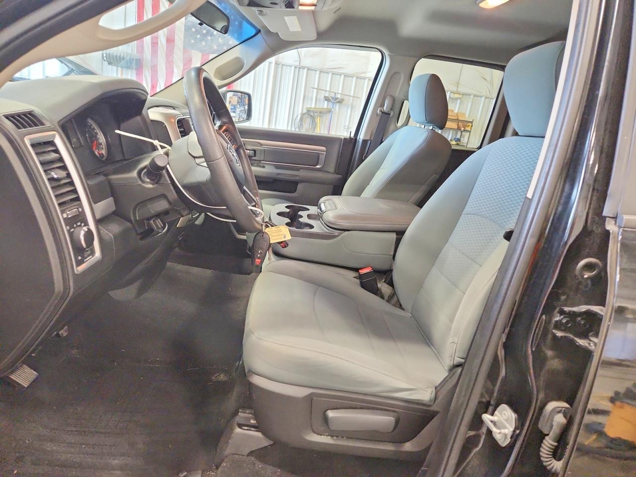 RAM 1500 Classic SLT 4x4 Quad Cab 6'4" Box 2019