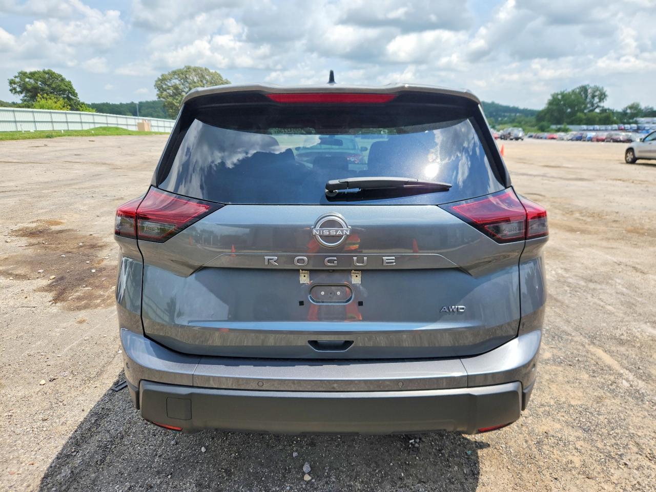 Nissan Rogue AWD S *Ltd Avail* 2026