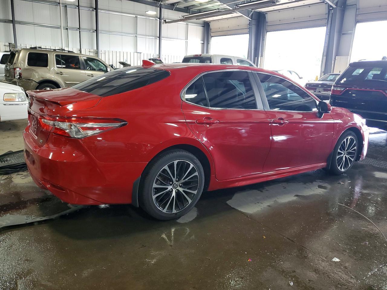 Toyota Camry LE Auto (Natl) 2019