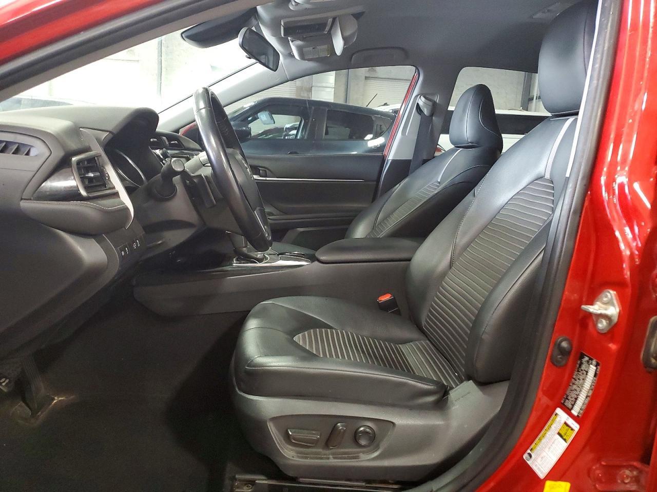 Toyota Camry LE Auto (Natl) 2019