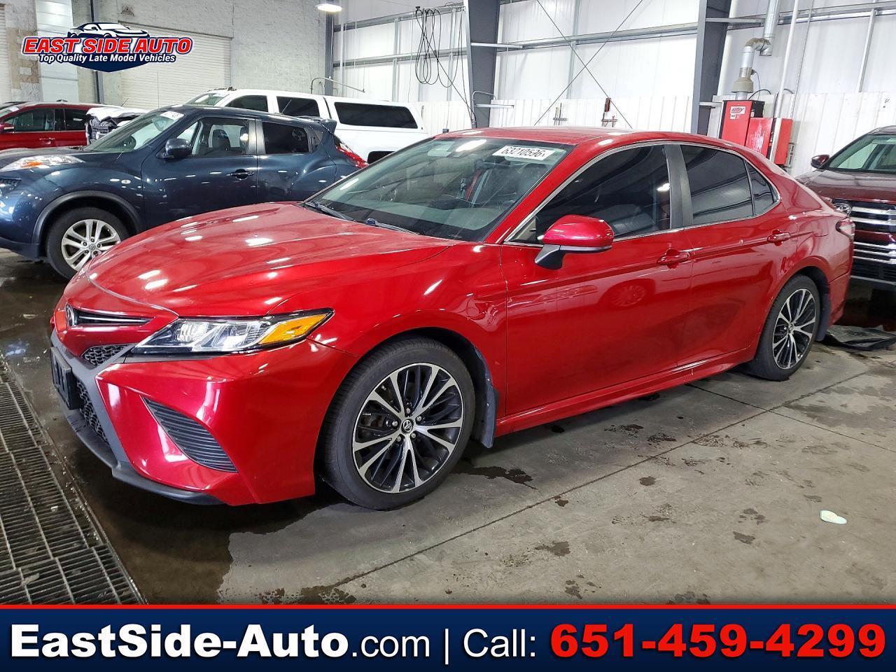 Toyota Camry LE Auto (Natl) 2019
