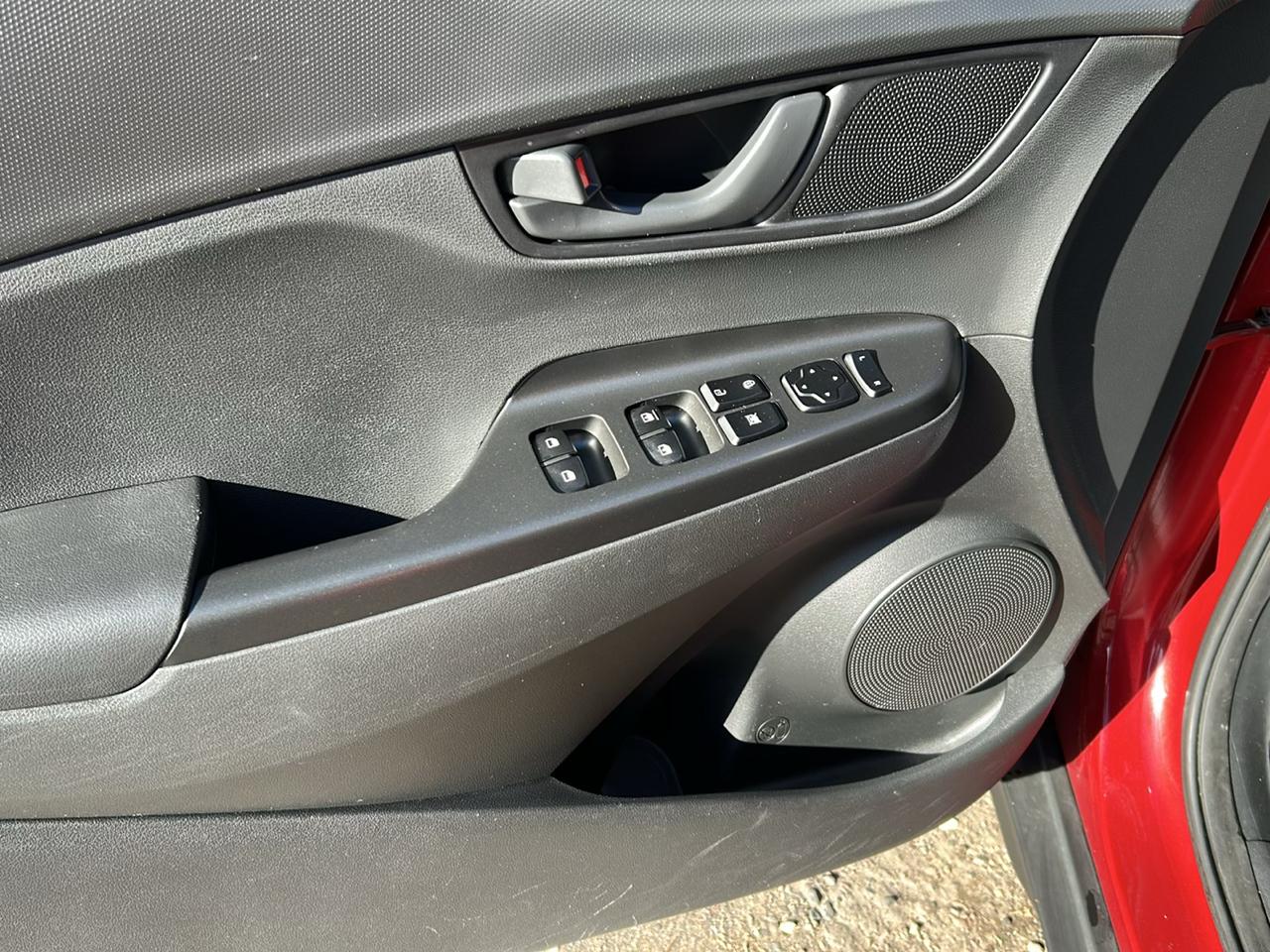 Hyundai Kona SEL Auto AWD 2021