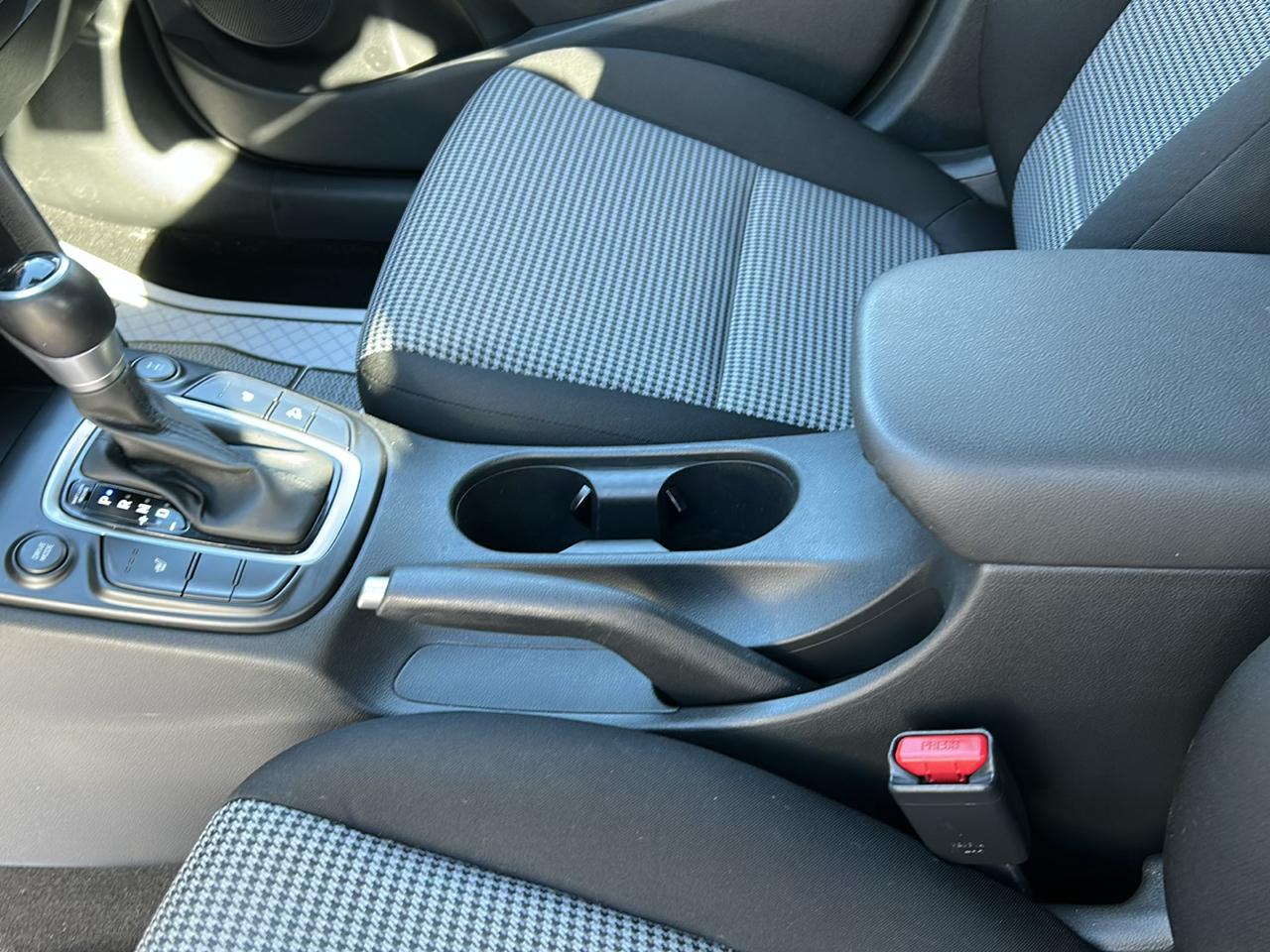 Hyundai Kona SEL Auto AWD 2021