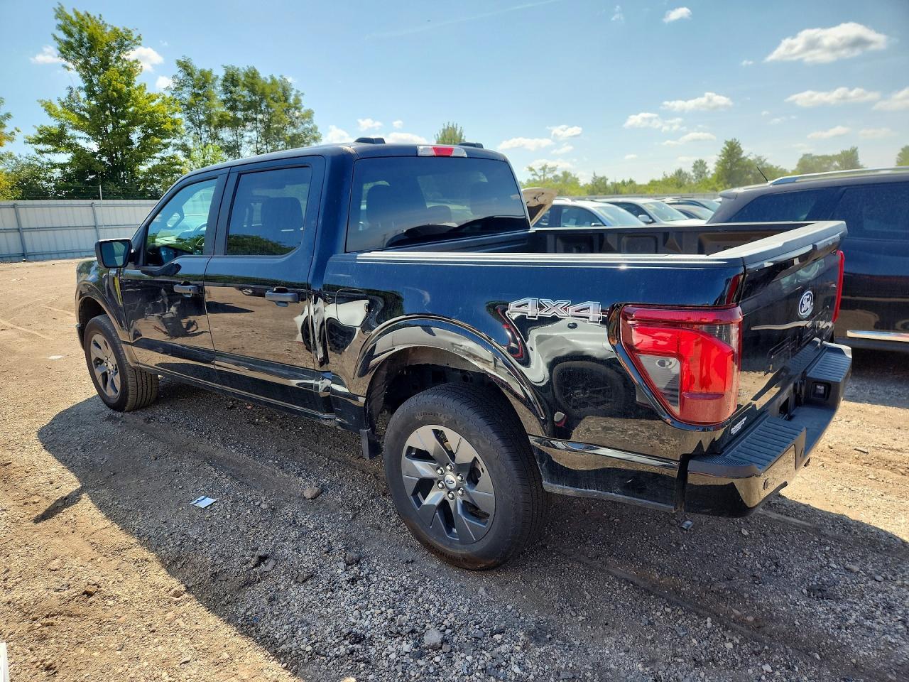 Ford F-150 STX 4WD SuperCrew 5.5' Box 2025