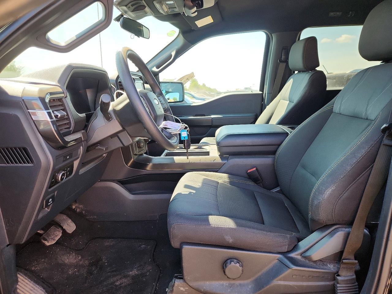 Ford F-150 STX 4WD SuperCrew 5.5' Box 2025