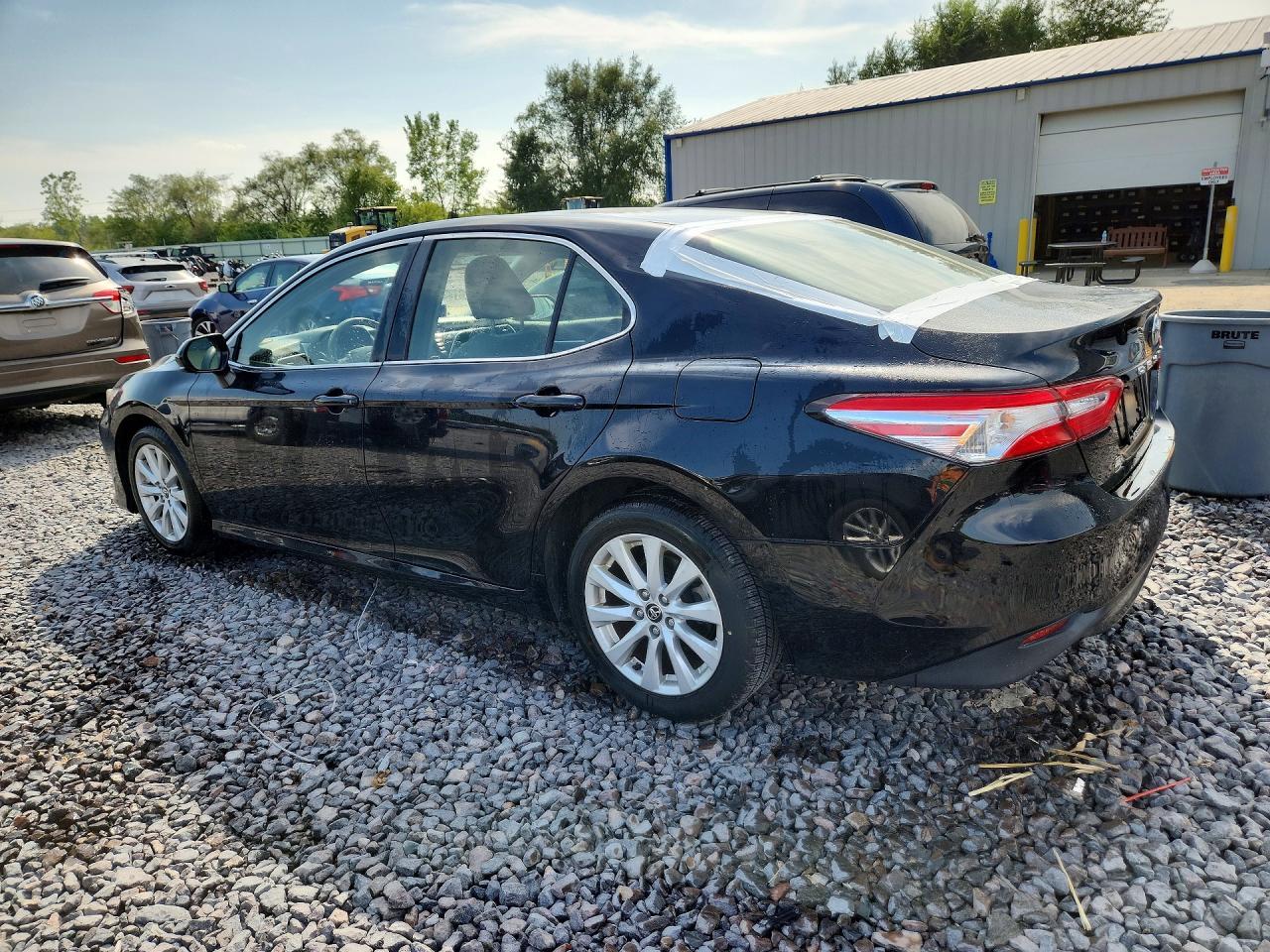 Toyota Camry LE Auto (Natl) 2018