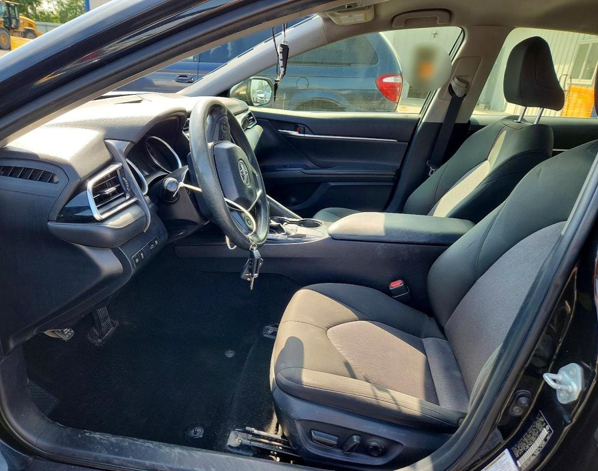 Toyota Camry LE Auto (Natl) 2018