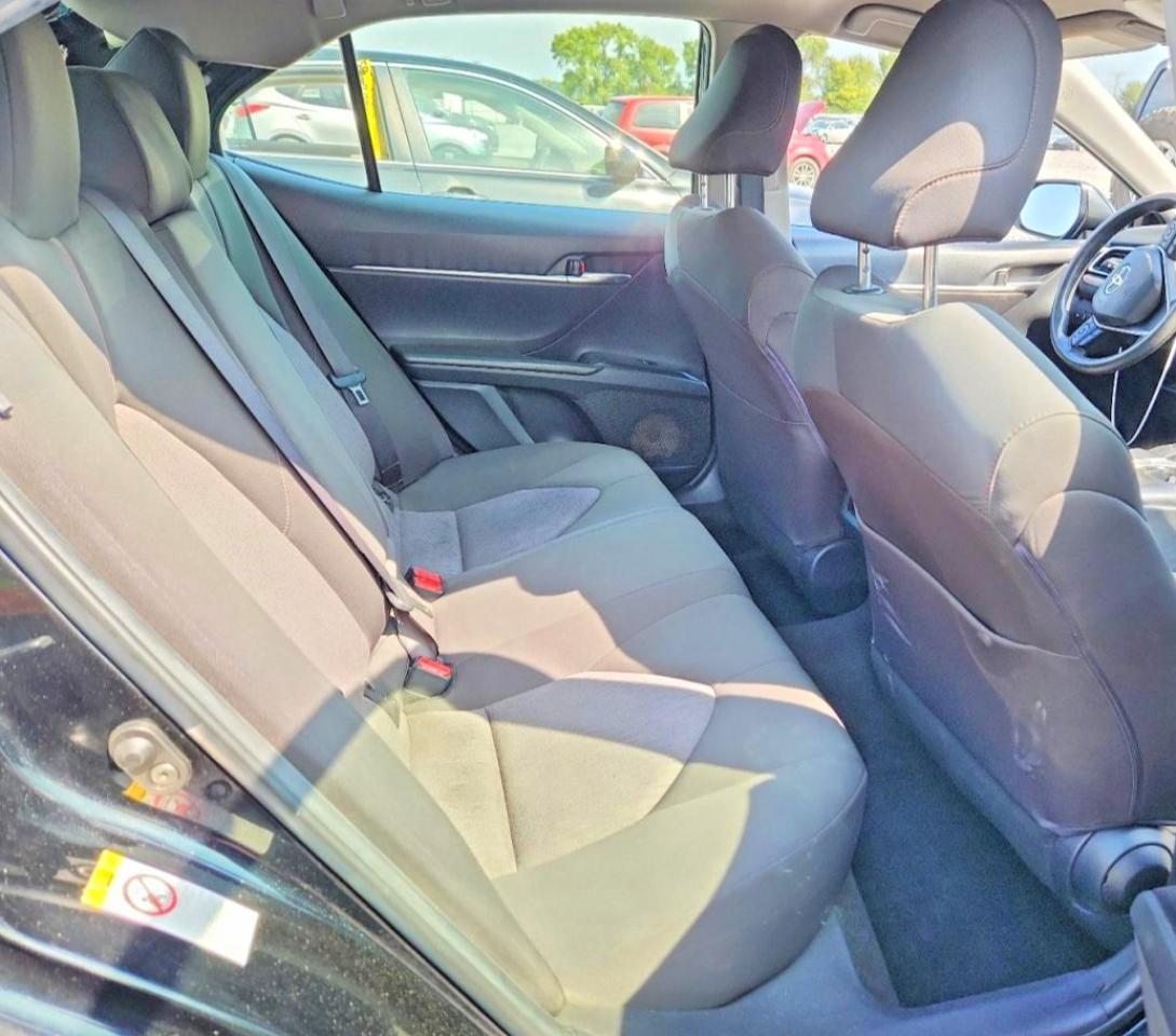 Toyota Camry LE Auto (Natl) 2018