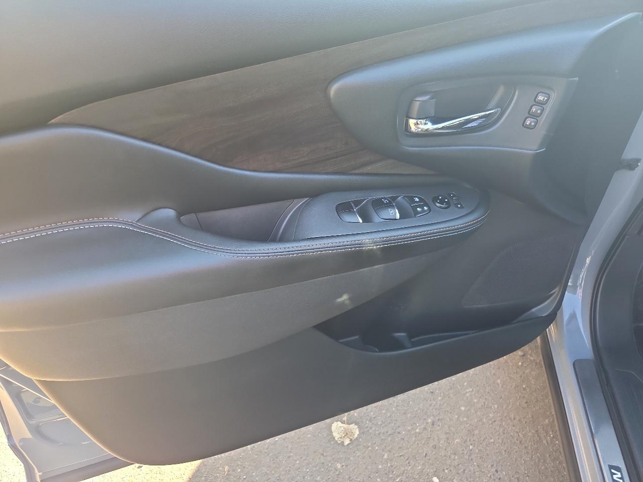 Nissan Murano AWD Platinum 2023