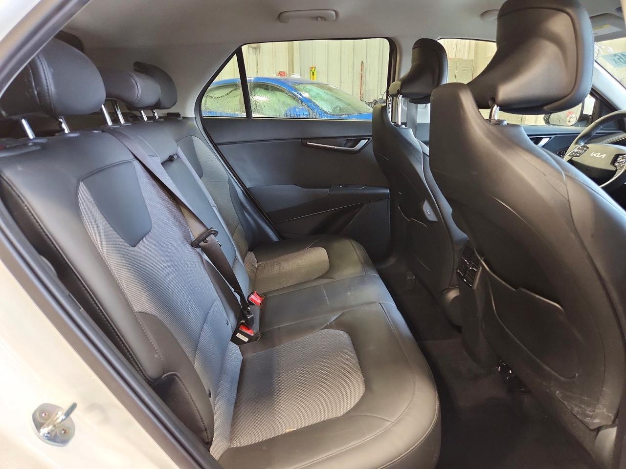 Kia Niro EX FWD 2023