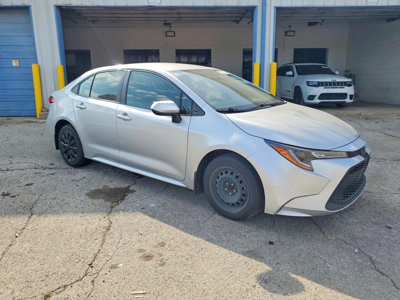 Toyota Corolla LE CVT (Natl) 2022