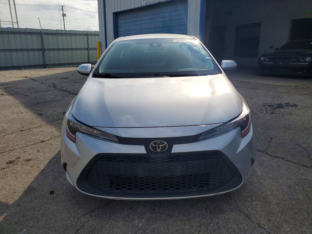 Toyota Corolla LE CVT (Natl) 2022