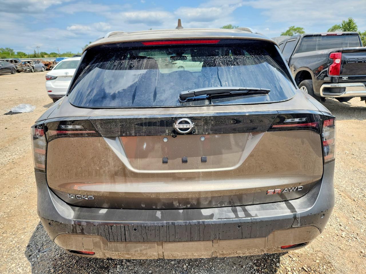 Nissan Kicks SR AWD 2025