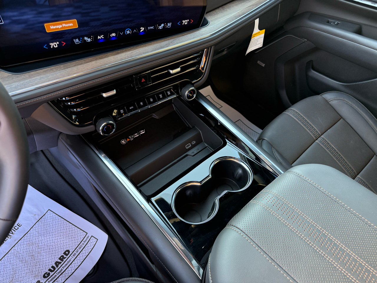 Chevrolet Tahoe 4WD 4dr High Country 2025 Chevrolet Tahoe 4WD 4dr High Country 2025