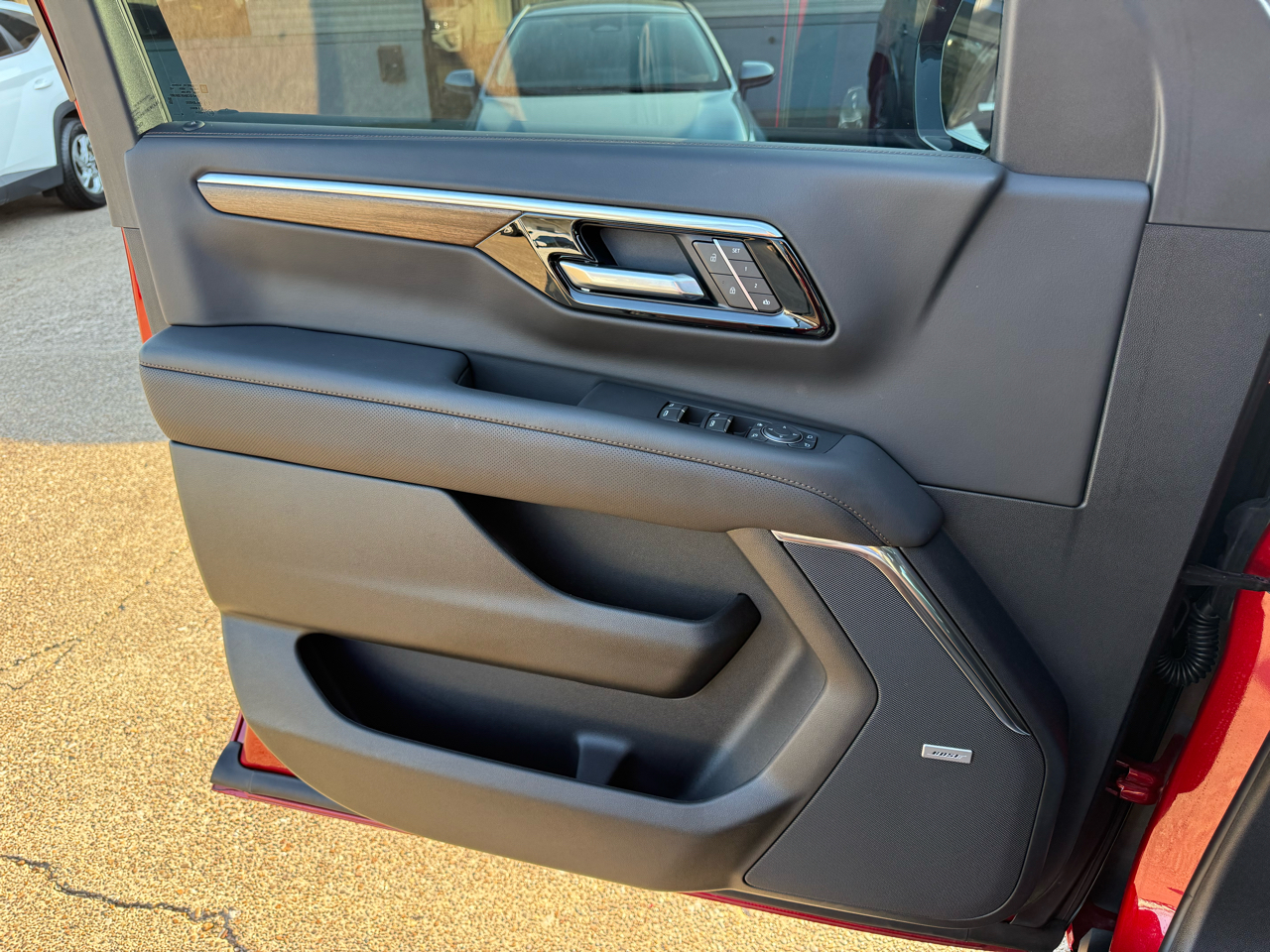 Chevrolet Tahoe 4WD 4dr High Country 2025 Chevrolet Tahoe 4WD 4dr High Country 2025