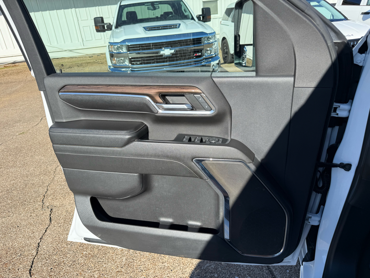 Chevrolet Silverado 2500HD 4WD Crew Cab 159" LT 2024 Chevrolet Silverado 2500HD 4WD Crew Cab 159" LT 2024