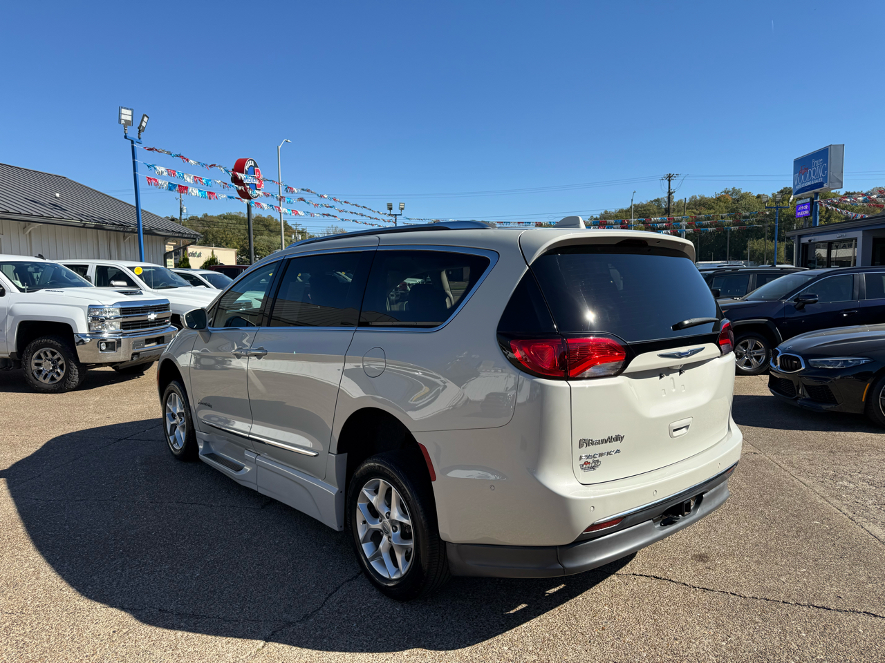 Chrysler Pacifica Touring L Plus FWD 2019