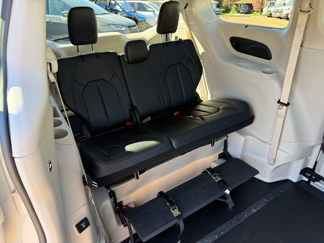 Chrysler Pacifica Touring L Plus FWD 2019