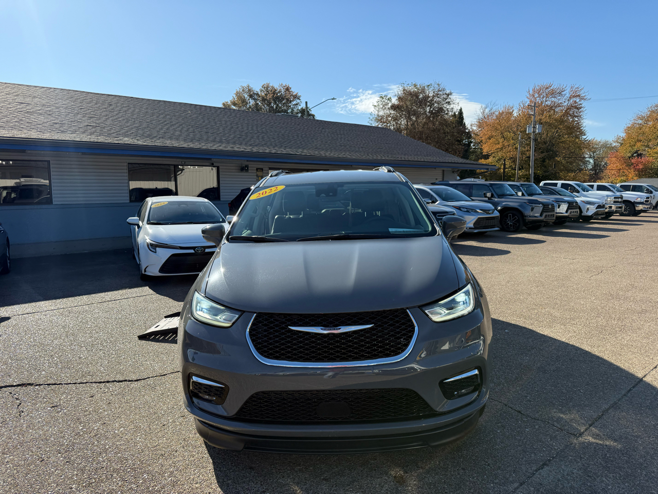 Chrysler Pacifica Touring L FWD 2022