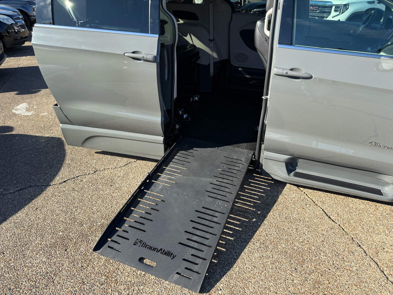 Chrysler Pacifica Touring L FWD 2022