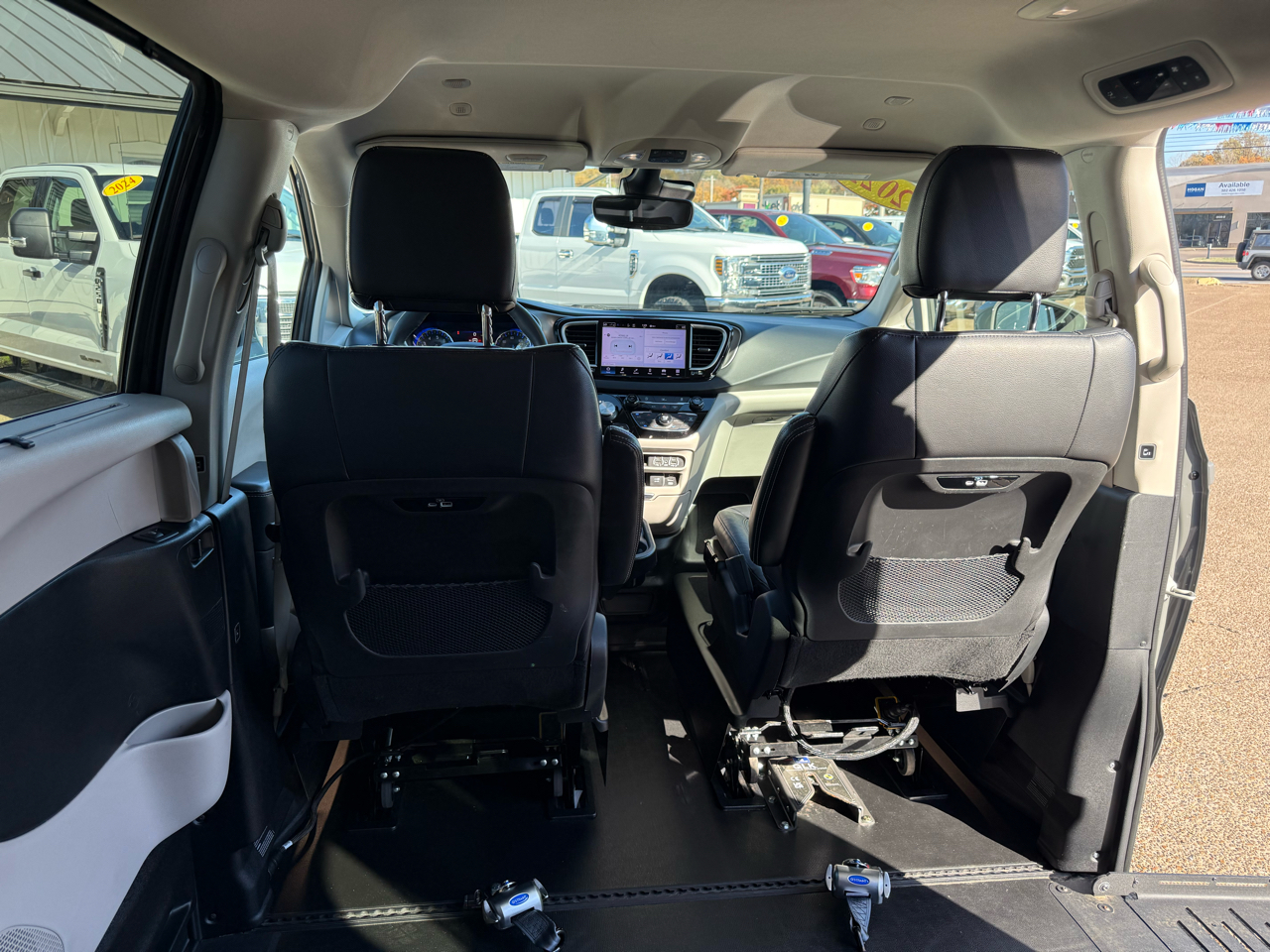 Chrysler Pacifica Touring L FWD 2022